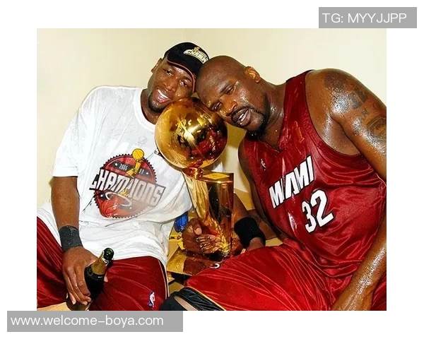 热火辉煌20年韦德重温夺冠瞬间感慨这是我的地盘与球迷共庆荣耀时刻